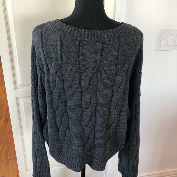 EXPRESS CABLE KNIT SWEATER SZ-S GREY W/BELL SLEEVE SUPER CUTE!! ❤️❤️ - Picture 2 of 3